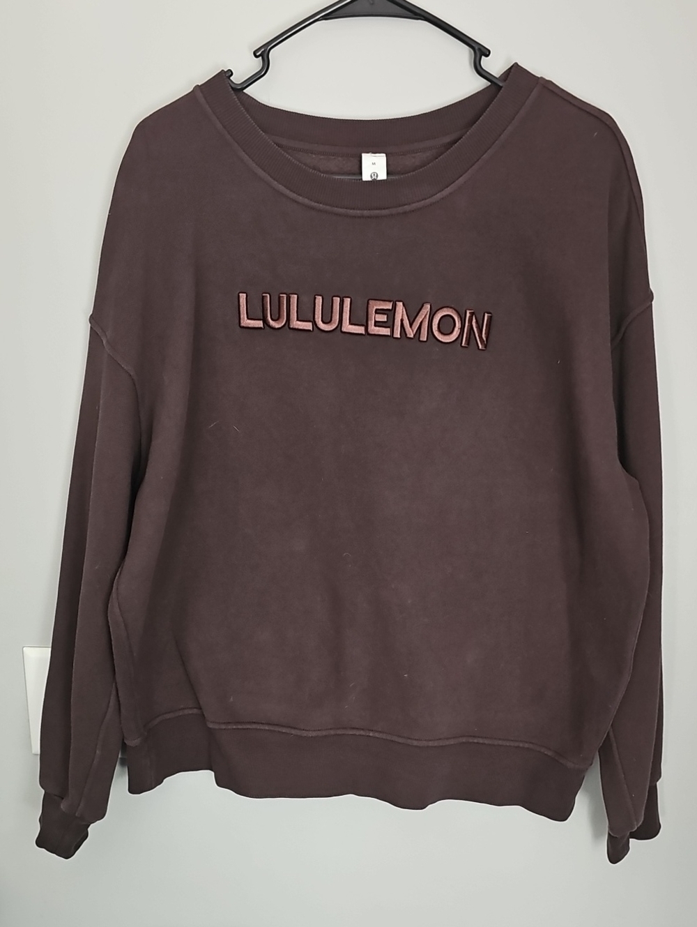 Lululemon Womens Sz Medium BROWN Crewneck Pullover. Oversized. Spellout RARE!
